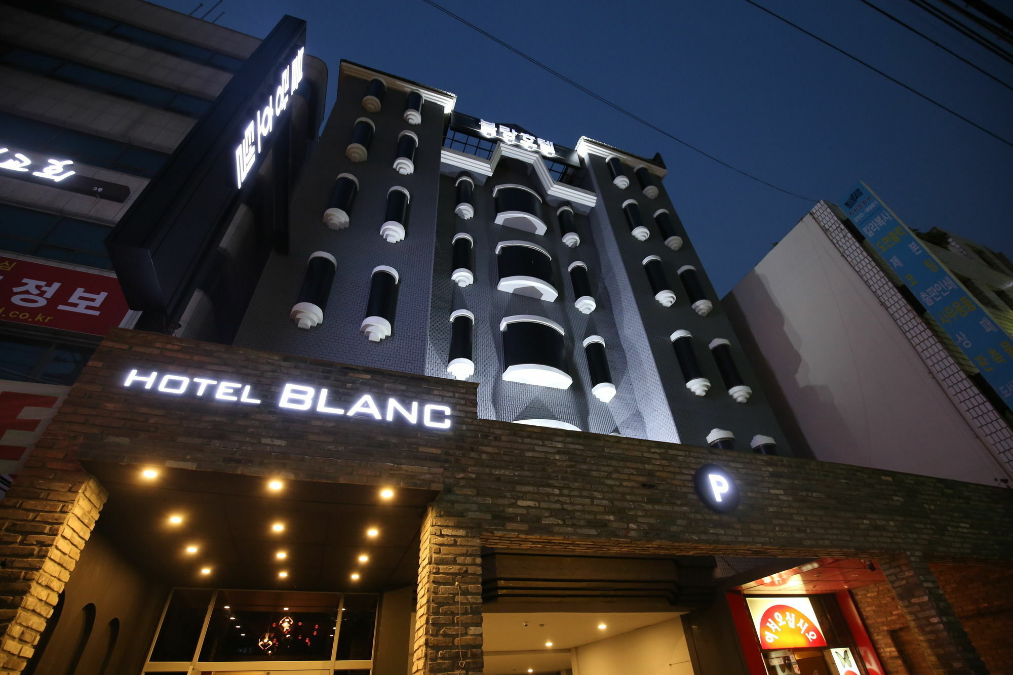 Hotel Blanc In Чеонджу Екстериор снимка